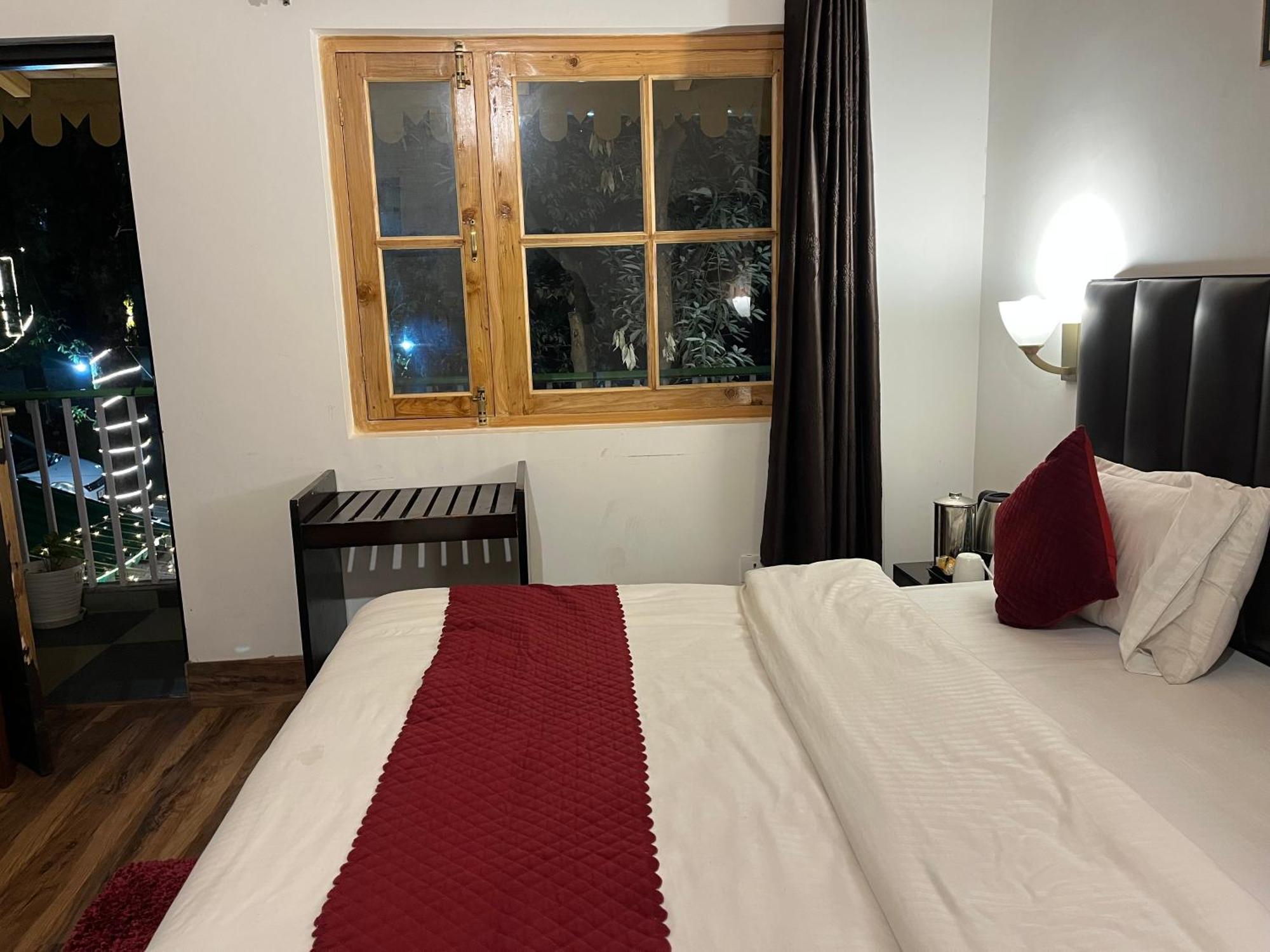 Cedar Woods Resort By Heyan Hotels Nainital Exterior foto